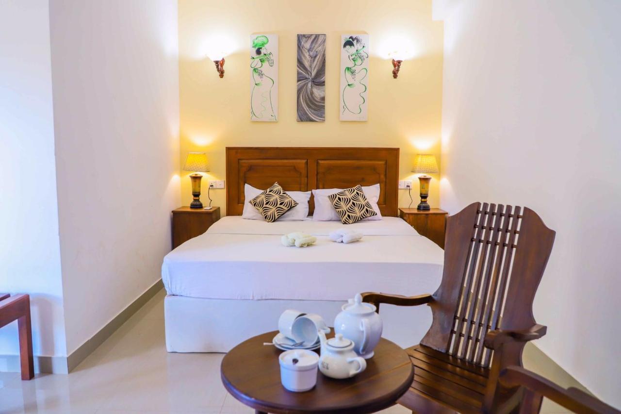Ilamparuma Hotel Weligama Exteriér fotografie