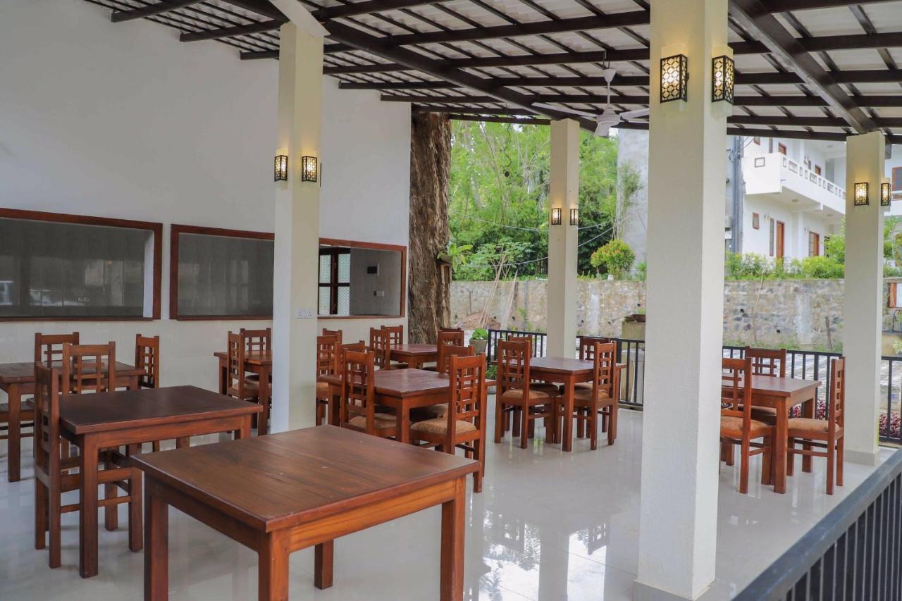 Ilamparuma Hotel Weligama Exteriér fotografie
