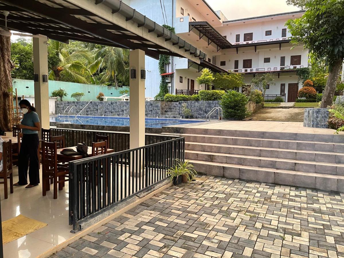 Ilamparuma Hotel Weligama Exteriér fotografie